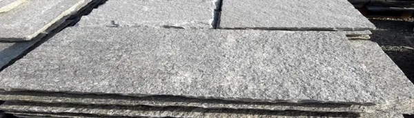 Pietra di Luserna QUADRETTONI lati martellinati